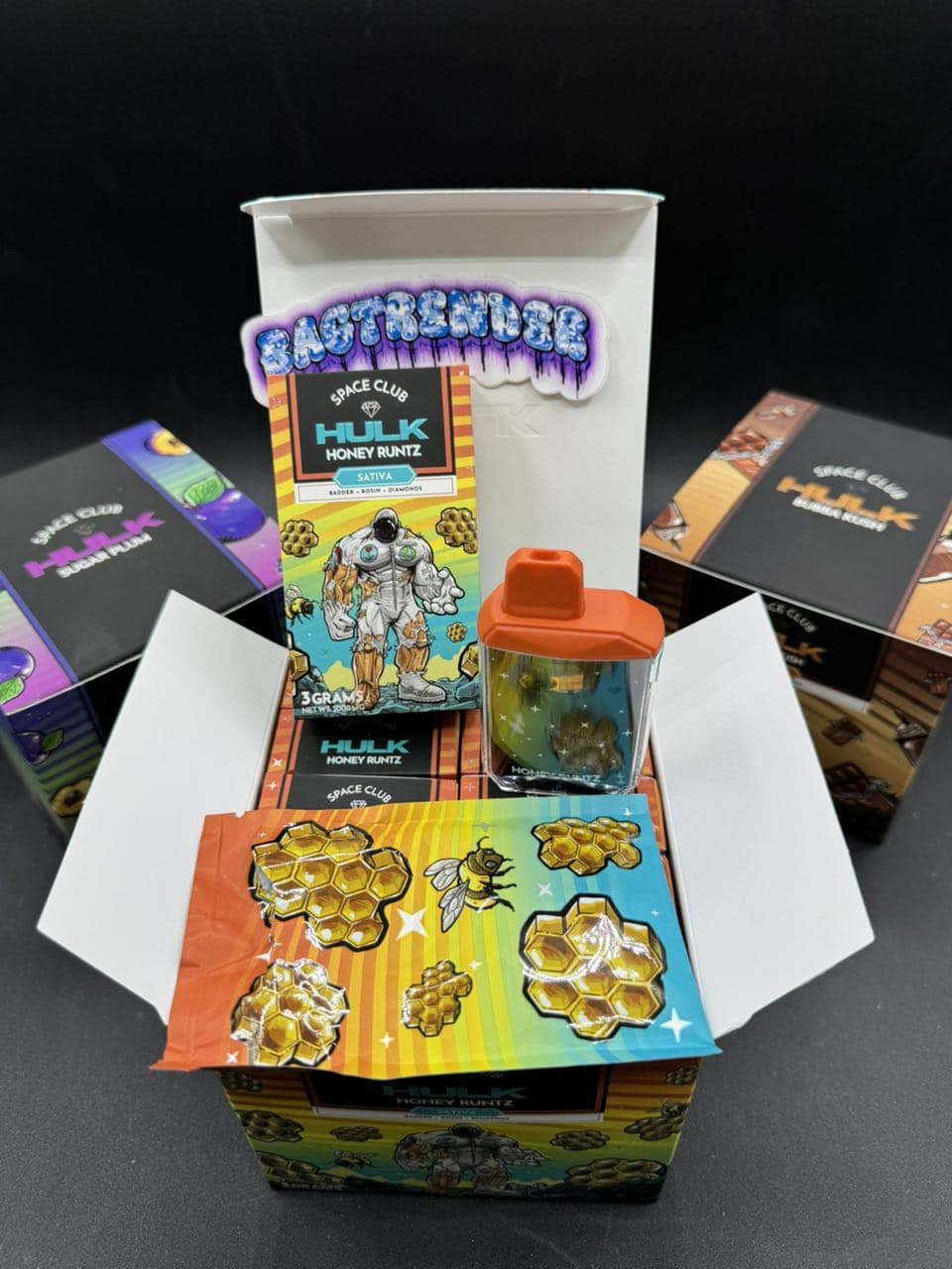 Space Club Hulk Disposable